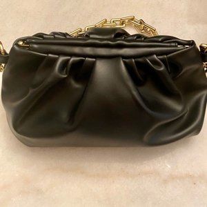 New Black Chain Pouch Bag